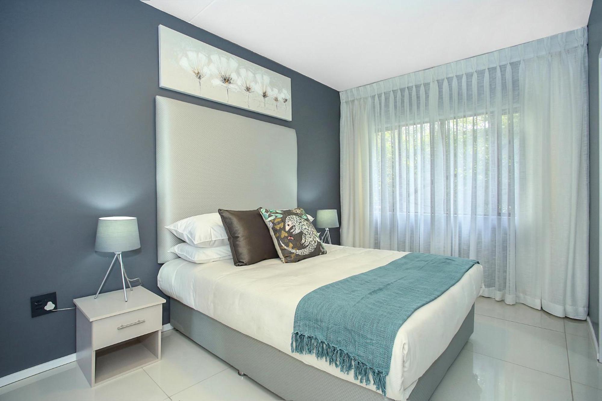 Antibes 18 West Road South Sandton Йоханесбург Екстериор снимка